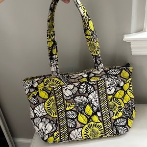 VERA BRADLEY SMALL TOTE BAG